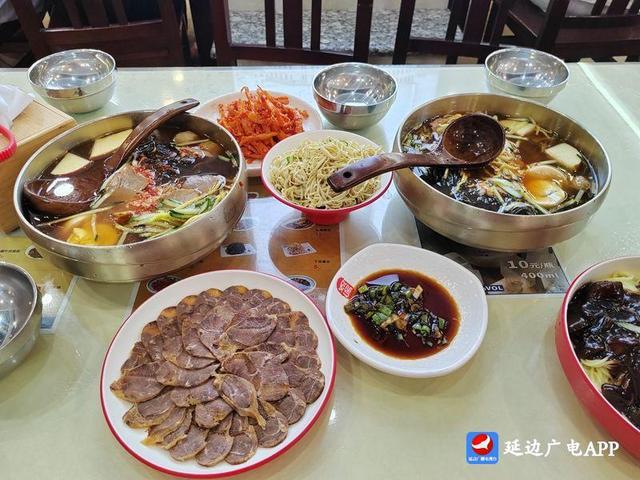 ayx爱游戏延吉春节旅游红火 特色餐饮备受青睐(图2)