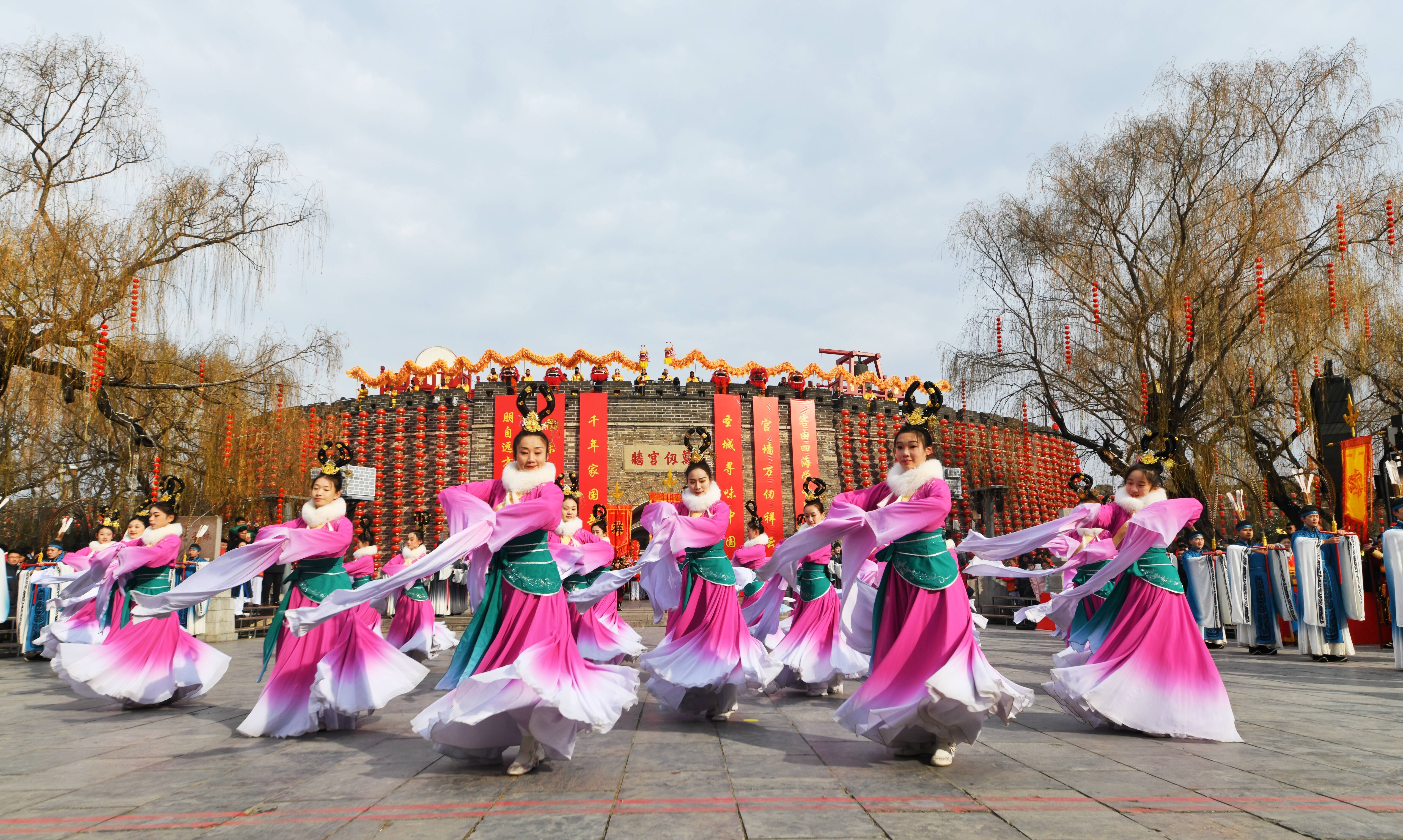 闪电评论丨到山东过大年③ 好景美食笑开颜(图1)